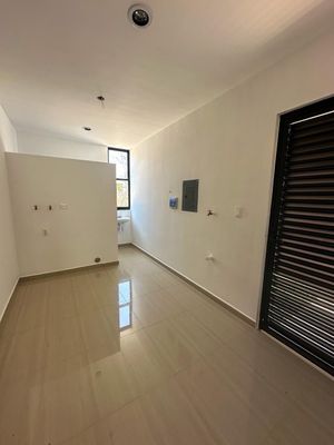 CASA EN VENTA EN MÉRIDA, PASEOS DEL MAYAB CONKAL, UN PISO, 640M2