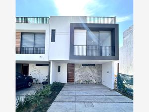 Casa en Venta en Bosques del Centinela Zapopan