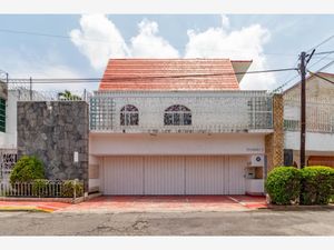 Casa en Venta en Jacarandas Cuernavaca