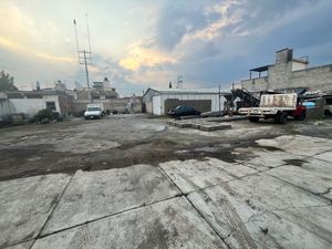 RENTÓ TERRENO TODO O EN PARTES 6000 M2 SOBRE CALZADA PACIFICO .