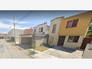 Casas en venta en La Trinidad, 67250 Jardines de la Silla, ., México