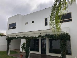 Casas en venta en Carr Nacional, El Cercado, Santiago, ., México, 67300