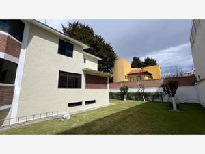 Casa en Venta en La Virgen Metepec