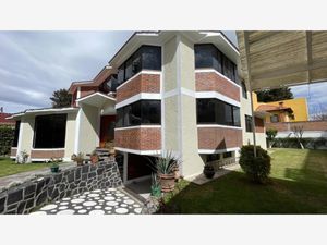 Casa en Venta en La Virgen Metepec