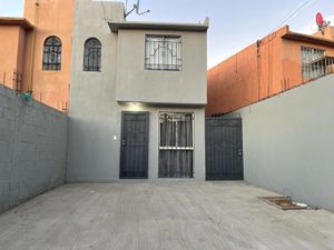 Casa en renta en De los olivos 9867, Fracc El Refugio, Tijuana, Baja  California, 22204.