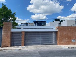 VENTA CASA EN MONTES DE AME MERIDA UNA PLANTA