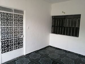 VENTA CASA CENTRO EN SANTIGO PARA REMODELAR