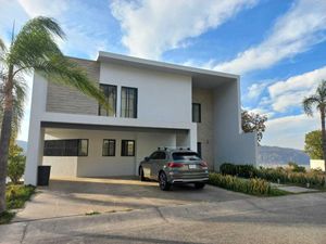 Casa en Venta en Bugambilias Zapopan