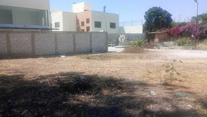 Terreno en Condominio col. Lomas de Cuernavaca