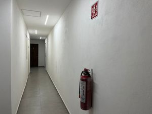 Renta de oficina para estrenar, piso completo. SMO