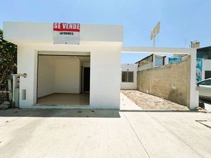 SE VENDE CASA CON LOCAL EN CIUDAD  ALMENDROS CAUCEL