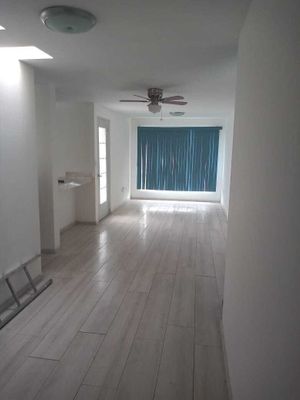 VENDO ILUMINADA CASA EN CONDOMINIO NUBES II, EL MIRADOR