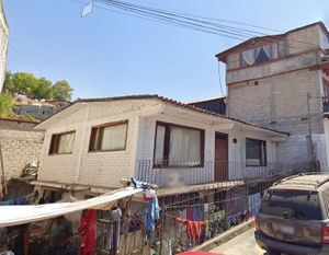 Oportunidad Casa en venta en Valle de Bravo – Calle principal comercial