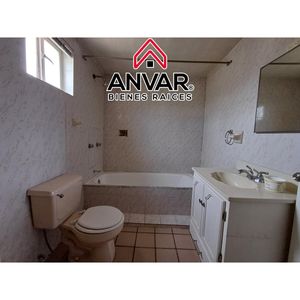 CASA EN AV. AGUILAS Y CALLE 70 (COLONIA PRI)