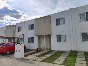 CASA AMUEBLADA EN  RENTA EN TRES CANTOS, ZONA TOYOTA