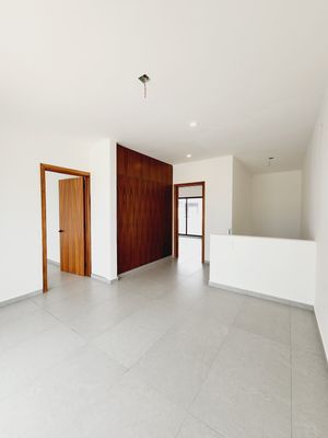 Casa en VENTA con recamara en planta baja Fracc LOMAS DE LA RIOJA