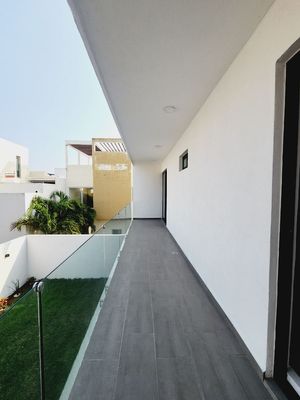 Casa en VENTA CON AMPLIO TERRENO fracc LOMAS RESIDENCIAL