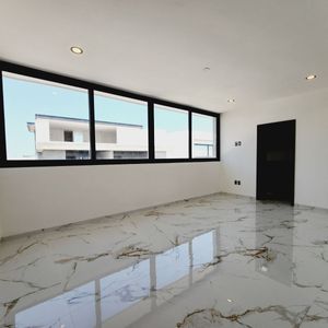 Casa en VENTA nueva con ALBERCA fracc punta tiburon