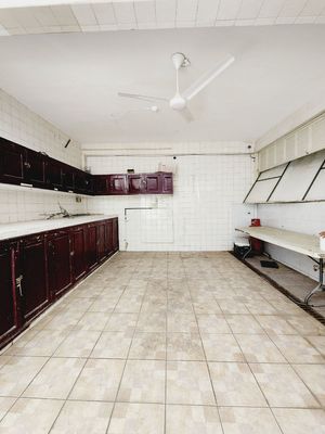 BODEGA en VENTA muy centrico en avenida PRINCIPAL Veracruz