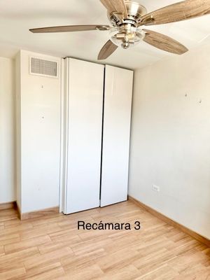 En Venta o Renta casa recientemente ampliada y remodelada en Priv. Santo Domingo