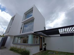 Casa en Venta en Bugambilias Puebla