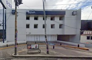 LOCAL COMERCIAL EN VENTA BLVD. MANUEL AVILA CAMACHO ¡DOS NIVELES EN PERIFERICO!