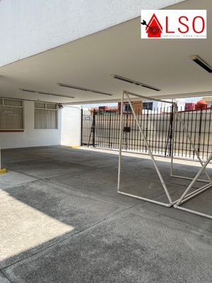 Inmueble con uso de suelo en venta o renta  en Colonia Jardines de Bellavista