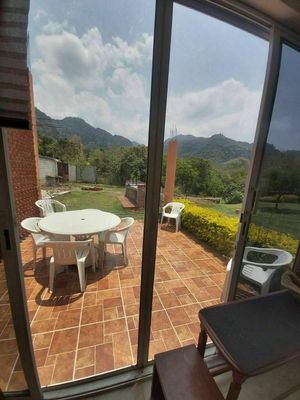 ¡¡¡VENDO CASA EN AMATLÁN TEPOZTLÁN MORELOS!!!