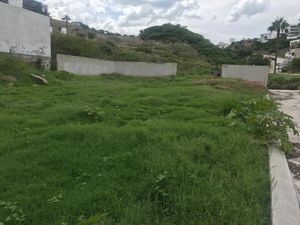 Terreno Con Uso de Suelo Comercial y de Servicios