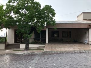 Casa en venta en Veredalta en San Pedro Garza García