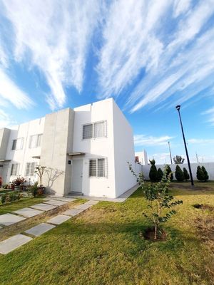 Casa en condominio en venta, Fraccionamiento los encinos, El Marques, Querétaro.