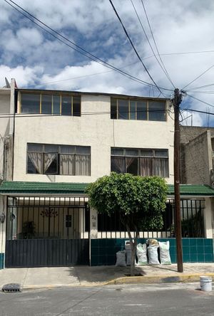 Casa en venta en Gregorio A. Tello 24, Constitución de 1917, Iztapalapa,  Ciudad de México, 09260.