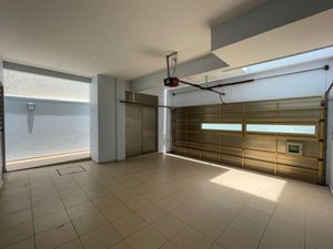 Casa en Venta en Las Lomas Residencial Alvarado