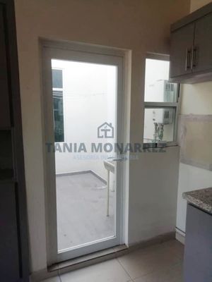 Edificio en venta en avenida principal