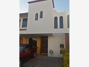 Casa en Venta en San Isidro Castillotla Puebla