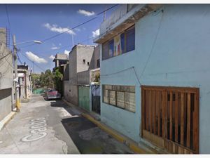 Casas en Venustiano Carranza, Zona Urbana Ejidal Santa María Aztahuacan,  Ciudad de México, CDMX, México, 09570