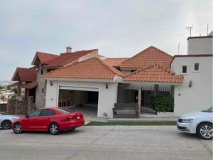 Casas en renta en Paseos de la Cima, León, Gto., México, 37408