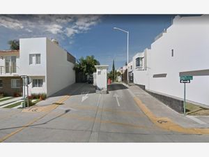 Casas en venta en Colinas de Los Robles, 45134 Nuevo México, Jal., México