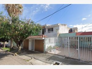 Casa en Venta en Pinar de La Calma Zapopan