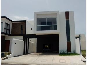 Casa en Venta en Lomas de la Rioja Alvarado