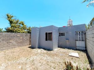 Casa en renta en Caucel los almendros en Mérida Yucatán zona poniente