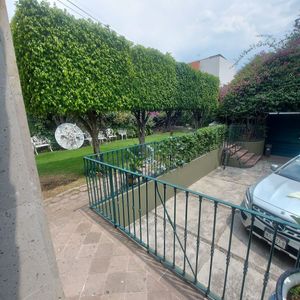 CASA EN VENTA EN  LAS AGUILAS