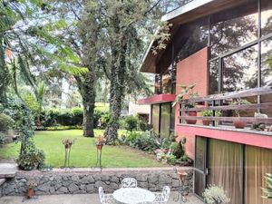 CASA EN VENTA LOMAS TECAMACHALCO/HERRADURA