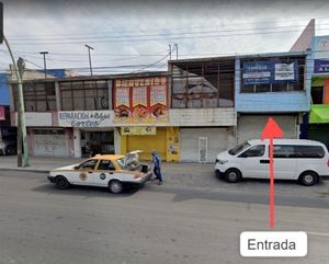 Bodega con Locales en Venta, Av. Lincoln, Monterrey, N. L.