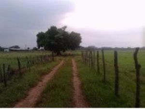 Finca/Rancho en Venta en La Huasteca 1ra. Sección Centro