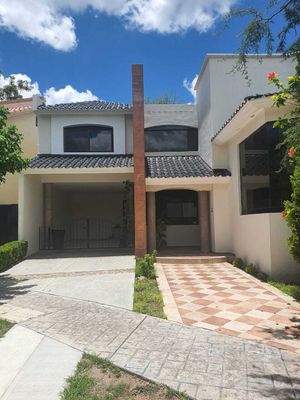 VENTA DE CASA EN COTO SAN NICOLAS