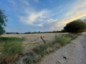 SE VENDEN TERRENOS INDUSTRIALES AL NORTE POR VALLADOLID ZONA INDUSTRIAL