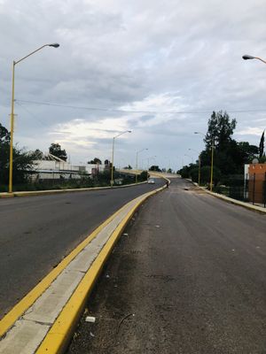 SE RENTA LOCAL EN TERCER ANILLO NORTE CON ESQUINA EN ALEJANDRO DE LA CRUZ