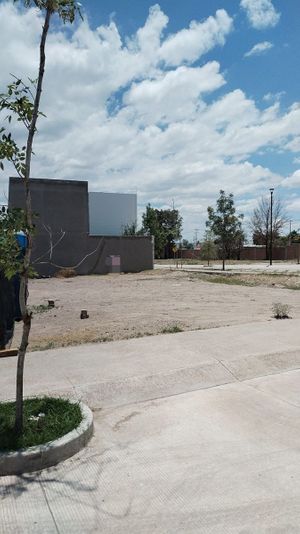 VENTA DE TERRENO EN PASEOS DE LORETA