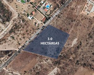 SE VENDE 3 HECTAREAS DE TERRENO A PIE DE CARRETERA RUMBO A EDEN